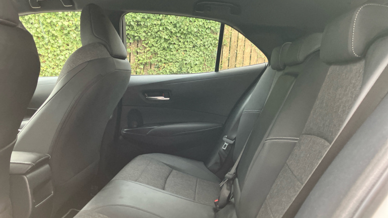 Toyota Corolla 1.8 VVT-i Hybrid Design 5dr CVT Hybrid Hatchback